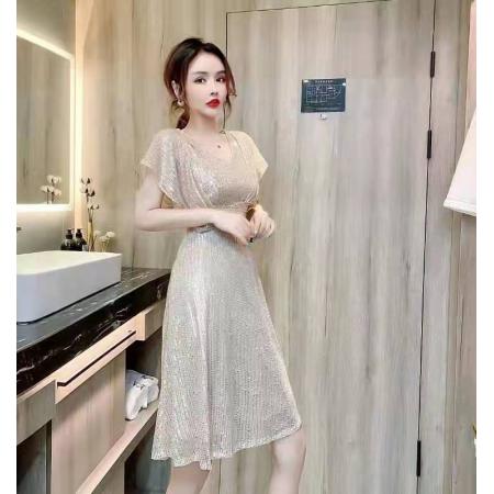 新款宴会气质年会名媛轻奢小众高端主持亮片短款晚礼服裙