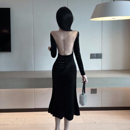 新款性感v领设计感丝绒长袖气质显瘦连衣裙