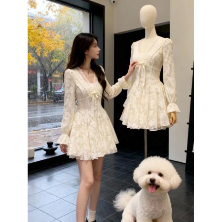 法式千金风高端精致V领蕾丝连衣...