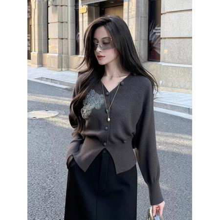 FA49415# 韩系V领单排扣针织开衫女长袖显瘦毛衣外套宽松简约洋气 服裝批發女裝批發服飾貨源