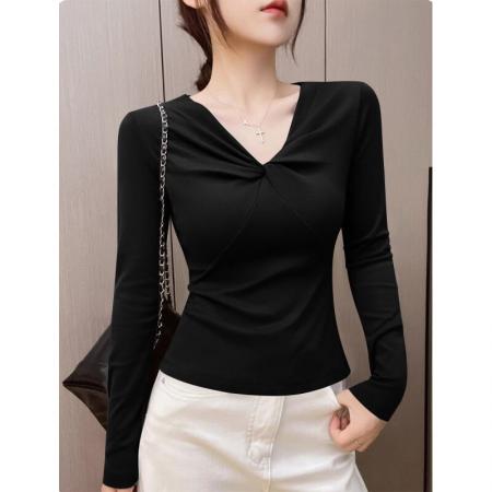 FA49443# 咖色V领长袖打底衫女内搭秋冬季新款显瘦扭结设计感T恤上衣 服裝批發女裝批發服飾貨源