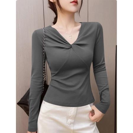 FA49443# 咖色V领长袖打底衫女内搭秋冬季新款显瘦扭结设计感T恤上衣 服裝批發女裝批發服飾貨源