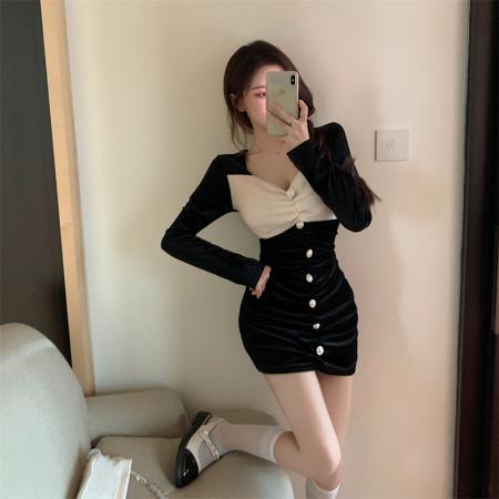 FA49479# 秋冬丝绒连衣裙新款修身显瘦气质法式复古拼接单排扣黑色裙子 服裝批發女裝批發服飾貨源