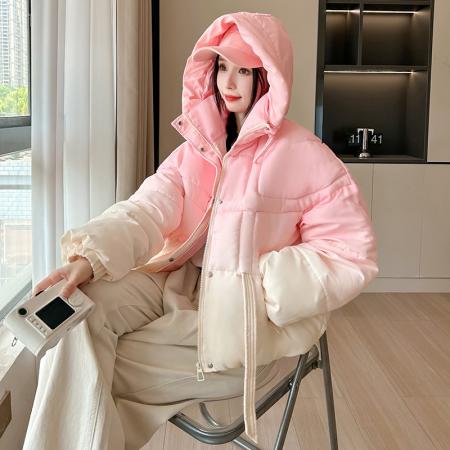 FA49483# 渐变连帽羽绒服女冬新短款小个子设计感超好看多巴胺外套 服裝批發女裝批發服飾貨源