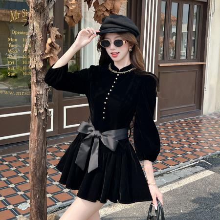 FA49495# 伯拉德千金赫本风黑色丝绒长袖连衣裙秋季 服裝批發女裝批發服飾貨源