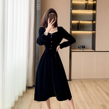 法式赫本风长袖连衣裙女秋季收腰显瘦气质金丝绒黑色长裙 服裝批發女裝批發服飾貨源