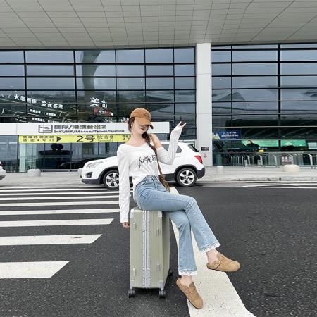 FA49510# -春秋复古毛边微喇牛仔裤女大码胖mm高腰显瘦弹力喇叭裤子 服裝批發女裝批發服飾貨源