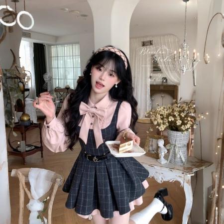 FA49584# 雾蓝深秋新款少女感蝴蝶结衬衫格纹收腰蓬蓬百褶连衣裙