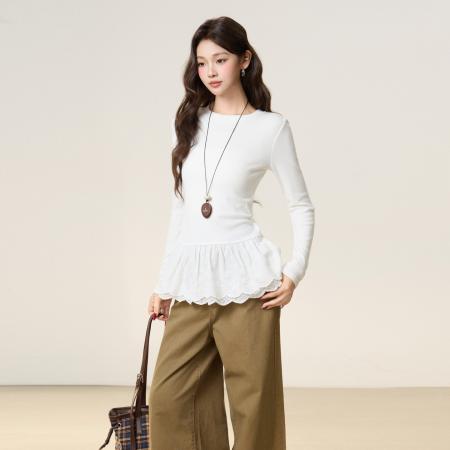 FA49597# 圆领蕾丝花边拼接长袖t恤女秋冬季新款修身显瘦打底上衣