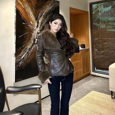 FA49641# 复古咖色毛毛领皮衣外套女秋冬季加厚高级感气质修身短款夹克上衣