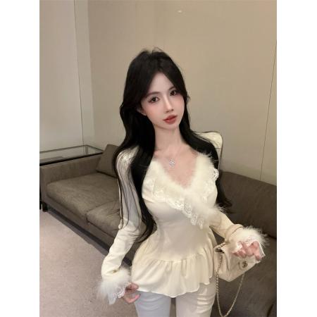 FA49686# 法式辣妹气质荷叶边不规则收腰毛毛拼接蕾丝V领别致上衣