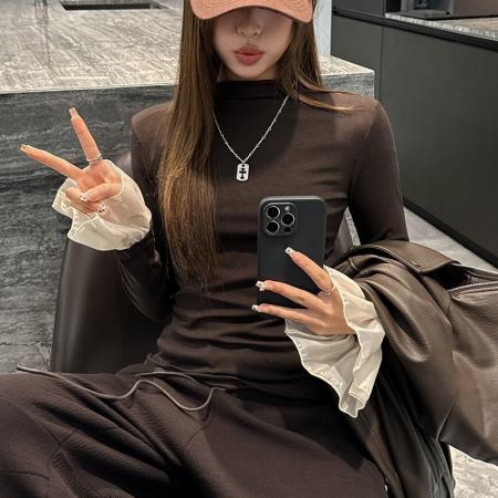 FA49694# 浅灰秋冬新款打底衫女拼接内搭半高领长袖磨毛T恤喇叭袖设计上衣