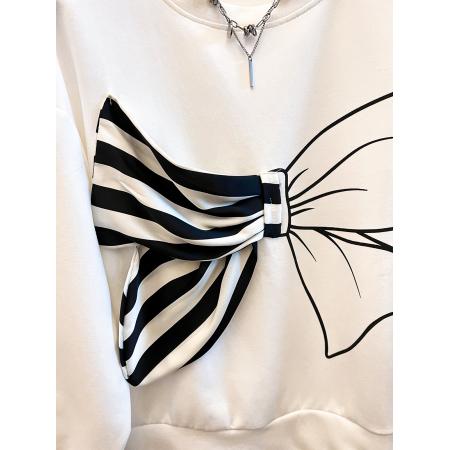 FA49824# 蝴蝶结长袖卫衣女秋季新款大码微胖mm设计感宽松显瘦套头短款上衣 服裝批發女裝批發服飾貨源