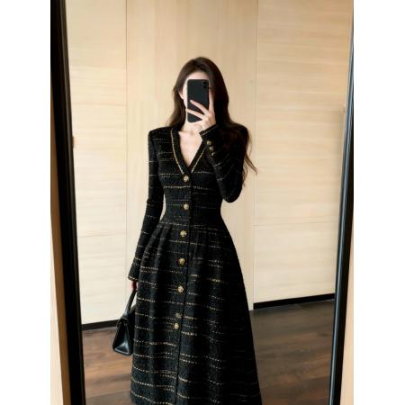 FA49898# 秋季巨好看富家千金miu系黑色小香风气质v领连衣裙女新款 服裝批發女裝批發服飾貨源