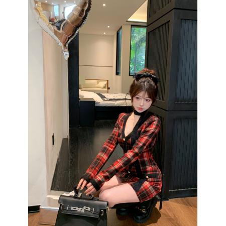 FA49900# 圣诞小香风加绒红色格子针织V领包臀新年连衣裙冬 服裝批發女裝批發服飾貨源