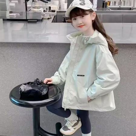 女童外套春秋春装新款洋气儿童连帽冲锋衣中大童休闲上衣 童装批发宝宝服饰批发