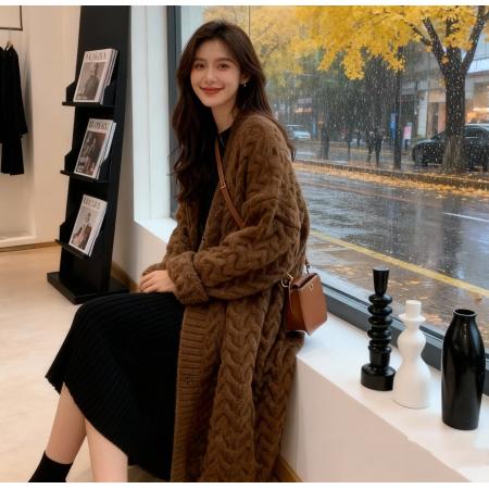 FA50104# 驼绒加厚实复古麻花毛衣女秋冬中长款V领扣宽松开衫外套纯色毛线 服裝批發女裝批發服飾貨源