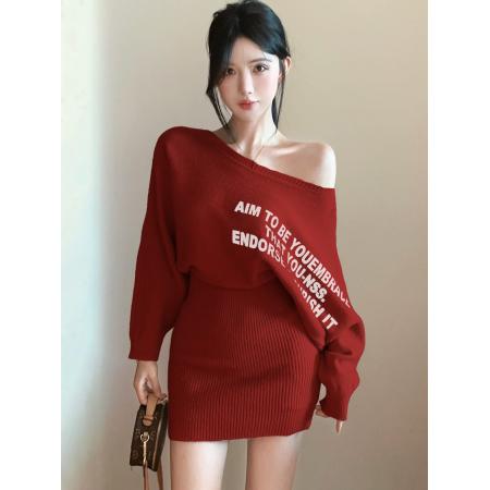 FA50139# 加厚辣妹露肩设计感针织连衣裙蝙蝠袖宽松显瘦毛衣裙 服裝批發女裝批發服飾貨源
