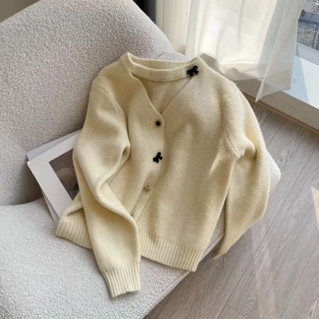 FA50182# 冬季镂空V领纯色亮丝氛围感毛衣小香风女