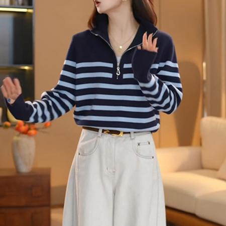 LN76388# 立领半拉链条纹撞色减龄款修身针织衫女冬季新款小众洋气衣服