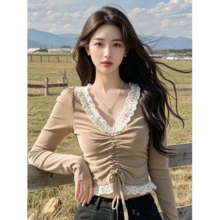 FA50226# 蕾丝拼接v领打底衫女新款秋冬内搭长袖短款洋气独特别致上衣 服裝批發女裝批發服飾貨源