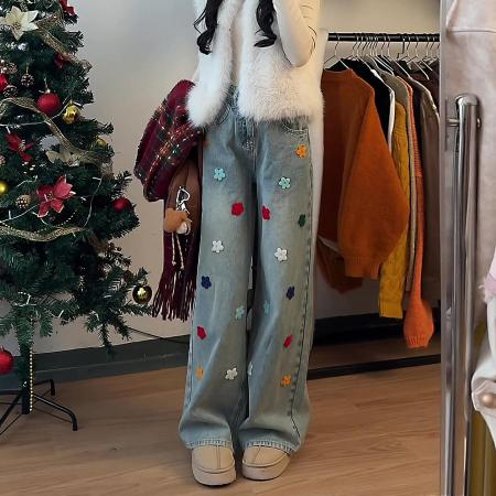 FA50317# 刺绣立体小花阔腿牛仔裤女春新款圣诞款小个子浅蓝直筒裤 服裝批發女裝批發服飾貨源