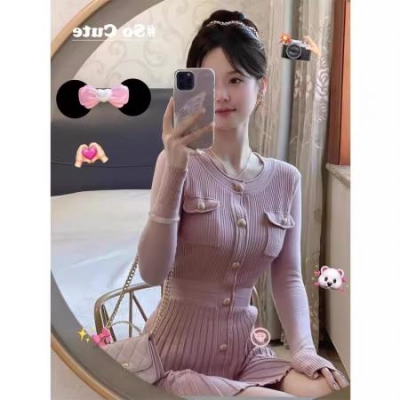 FA50369# 法式温柔风粉色连衣裙秋冬坑条小个子圆领配大衣收腰短款百褶裙子 服裝批發女裝批發服飾貨源