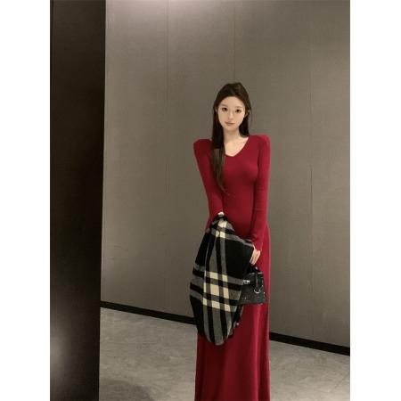 FA50371# 圣诞复古红V领喇叭袖针织连衣裙女收腰修身性感A字长裙 服裝批發女裝批發服飾貨源