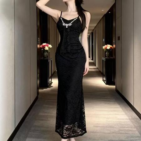 FA50396# 法式辣妹V领镶钻吊带连衣裙性感名媛蕾丝包臀鱼尾礼服长裙 服裝批發女裝批發服飾貨源