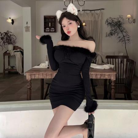 FA50398# 纯欲风新年红战袍毛毛一字肩连衣裙女秋冬新款收腰包臀裙短裙 服裝批發女裝批發服飾貨源