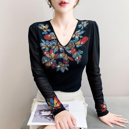 秋季新款性感V领重工艺镶彩色钻上衣修身显瘦百搭长袖打底衫 服裝批發女裝批發服飾貨源