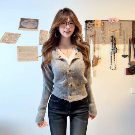 韩系新款假两件纽扣套头毛衣女秋冬季巨好看超火穿搭 服裝批發女裝批發服飾貨源