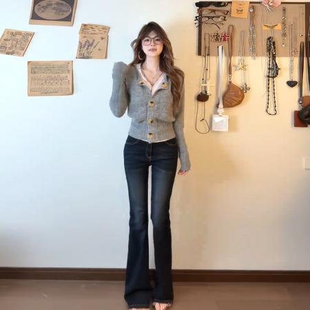 韩系新款假两件纽扣套头毛衣女秋冬季巨好看超火穿搭 服裝批發女裝批發服飾貨源