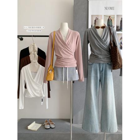 法式气质交叉V领温柔打底衫女秋冬收腰显瘦洋气小衫 服裝批發女裝批發服飾貨源