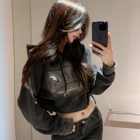 FA50545# 美式复古渐变短款套头连帽卫衣女立体母印花抽绳显瘦高级上衣 服裝批發女裝批發服飾貨源