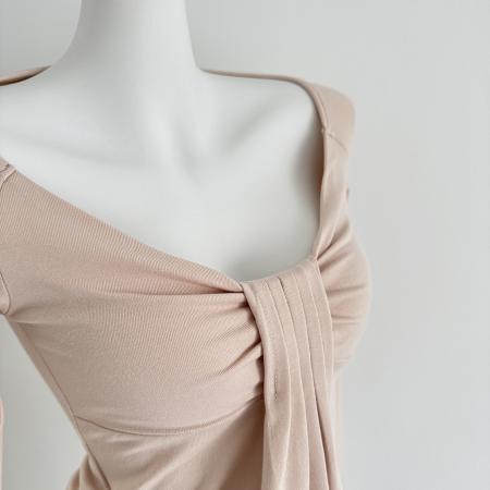 FA50560# 氛围之神U领褶皱羊毛长袖t恤女秋冬收腰显瘦打底衫上衣 服裝批發女裝批發服飾貨源