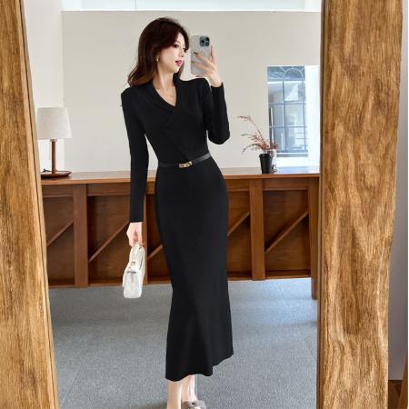 FA50700# 秋冬新款v领针织包臀连衣裙女法式气质长袖毛衣裙修身长裙