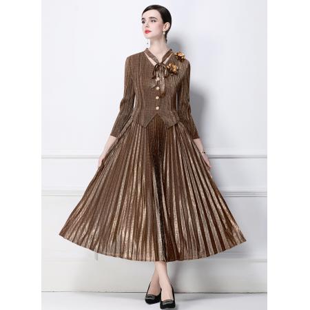 FA50742# 工厂直营三宅皱褶喷金工艺连衣裙