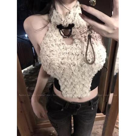 FA50801# 少女感绝美玫瑰花毛毛拼接设计感挂脖背心打底性感露肩 服裝批發女裝批發服飾貨源