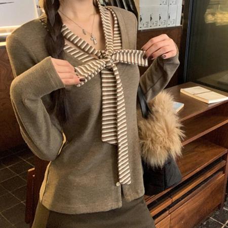 FA50847# 原版布灰色蝴蝶结假两件长袖t恤女秋冬季设计感修身内搭 服裝批發女裝批發服飾貨源