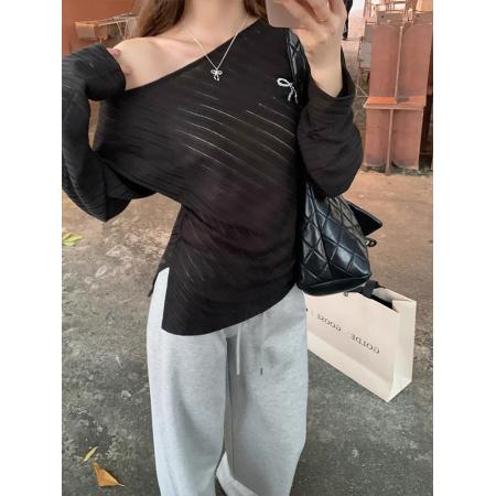 FA50857# 韩系气质不规则斜领露肩上衣女秋季宽松外搭防晒长袖T恤 服裝批發女裝批發服飾貨源