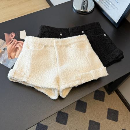 FA50880# 小香风水钻装饰羊羔毛短裤女冬季高级外穿休闲阔腿靴裤 服裝批發女裝批發服飾貨源