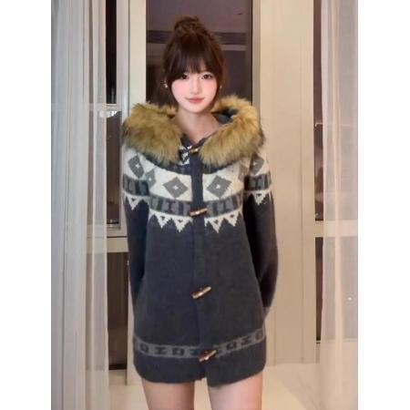 FA50947# 费尔岛灰色牛角扣毛领连帽毛衣外套女秋冬季韩系宽松慵懒针织开衫 服裝批發女裝批發服飾貨源