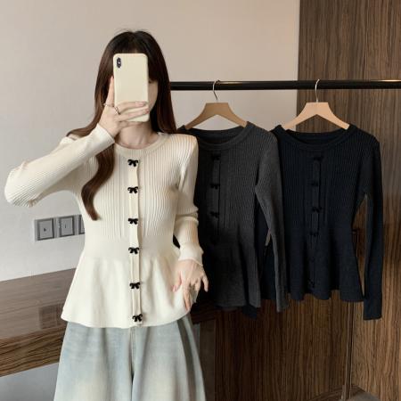 FA51107# 蝴蝶结圆领收腰单排扣长袖针织衫女冬季新款韩版百搭杏色上衣 服裝批發女裝批發服飾貨源