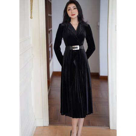 FA51142# 金丝绒连衣裙女秋冬新款法式高级感气质V领长袖收腰显瘦百褶长裙 服裝批發女裝批發服飾貨源