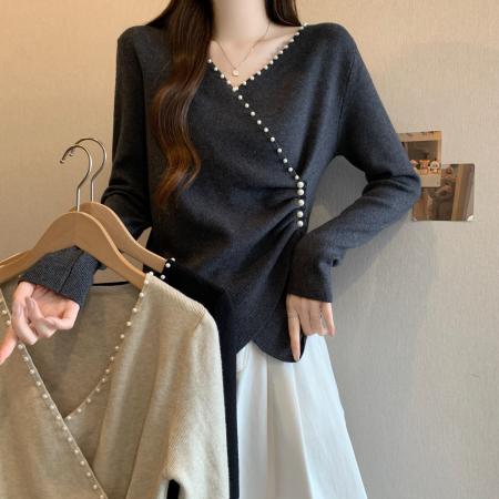 FA51167# 大码秋冬法式V领长袖T恤上衣女胖MM温柔风珍珠百搭针织打底衫 服裝批發女裝批發服飾貨源
