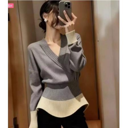 FA51188# 韩系高级感撞色拼接v领毛衣女秋冬设计感收腰显瘦内搭打底针织衫 服裝批發女裝批發服飾貨源