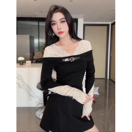 FA51313# 26早春款蕾丝拼接V领长袖T恤女皮扣设计修身显瘦打底衫轻熟风上衣 服裝批發女裝批發服飾貨源