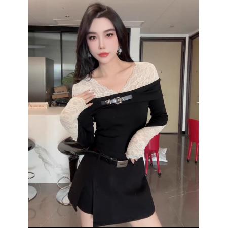 FA51313# 26早春款蕾丝拼接V领长袖T恤女皮扣设计修身显瘦打底衫轻熟风上衣 服裝批發女裝批發服飾貨源