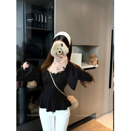 FA51461# 晚香玉温柔精致蕾丝领拼接显白亮色百搭喇叭袖上衣女 服裝批發女裝批發服飾貨源